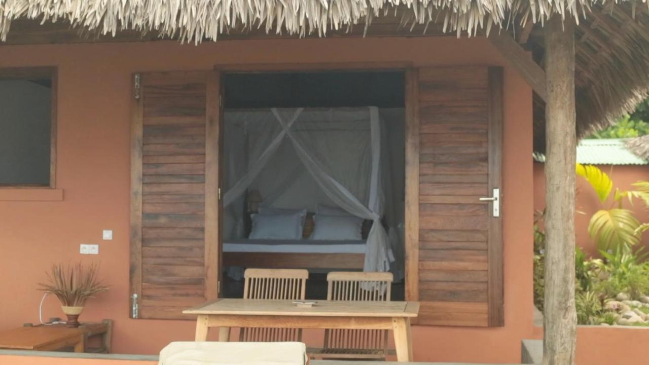 Le Transat Bed & Breakfast Ambatoloaka  Exterior photo