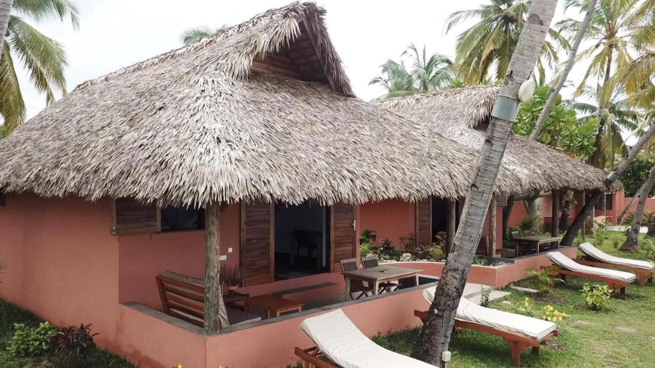 Le Transat Bed & Breakfast Ambatoloaka  Exterior photo