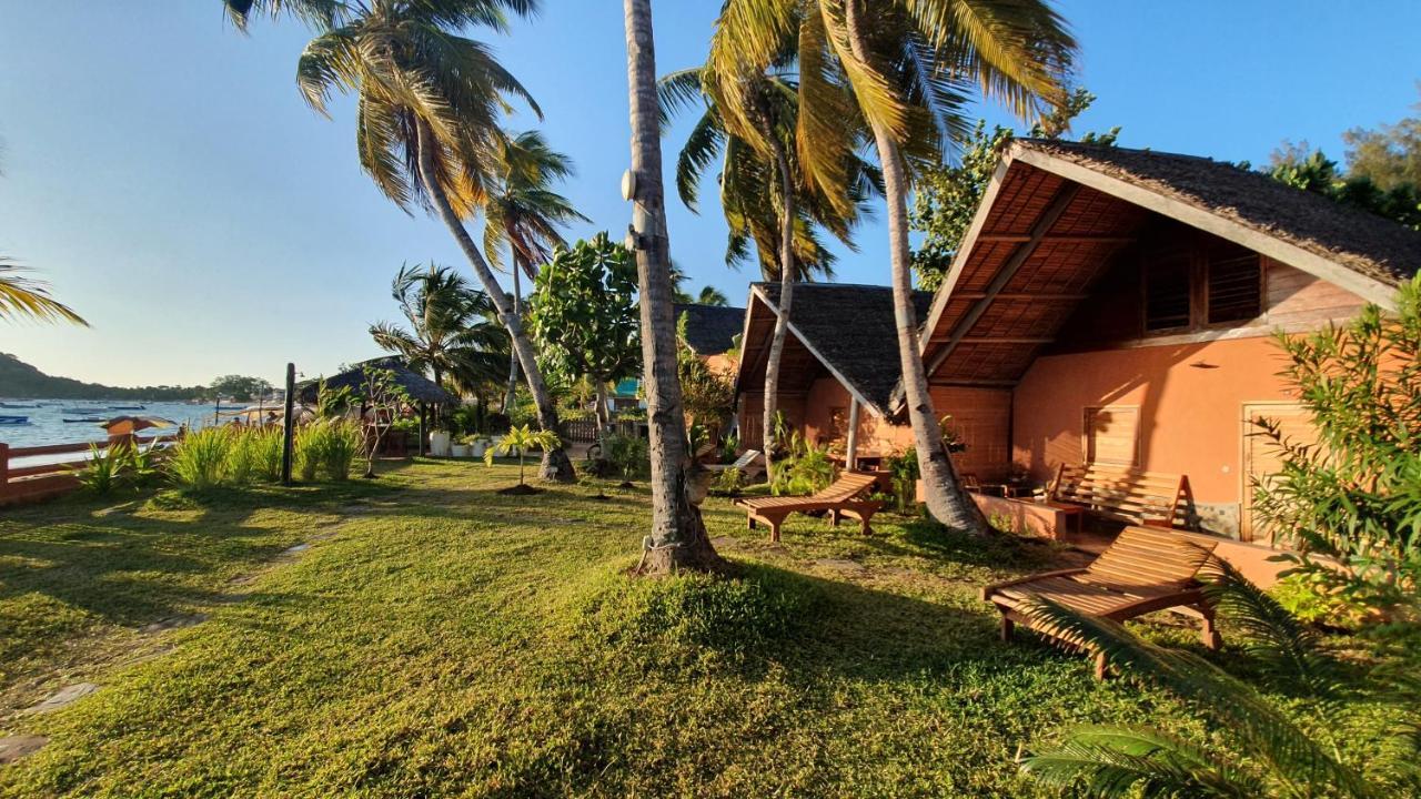 Le Transat Bed & Breakfast Ambatoloaka  Exterior photo
